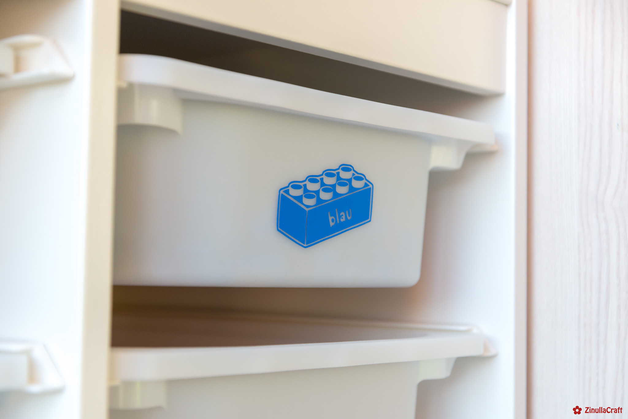 Lego Bausteine auf Ikea Trofast als Plotter Freebie